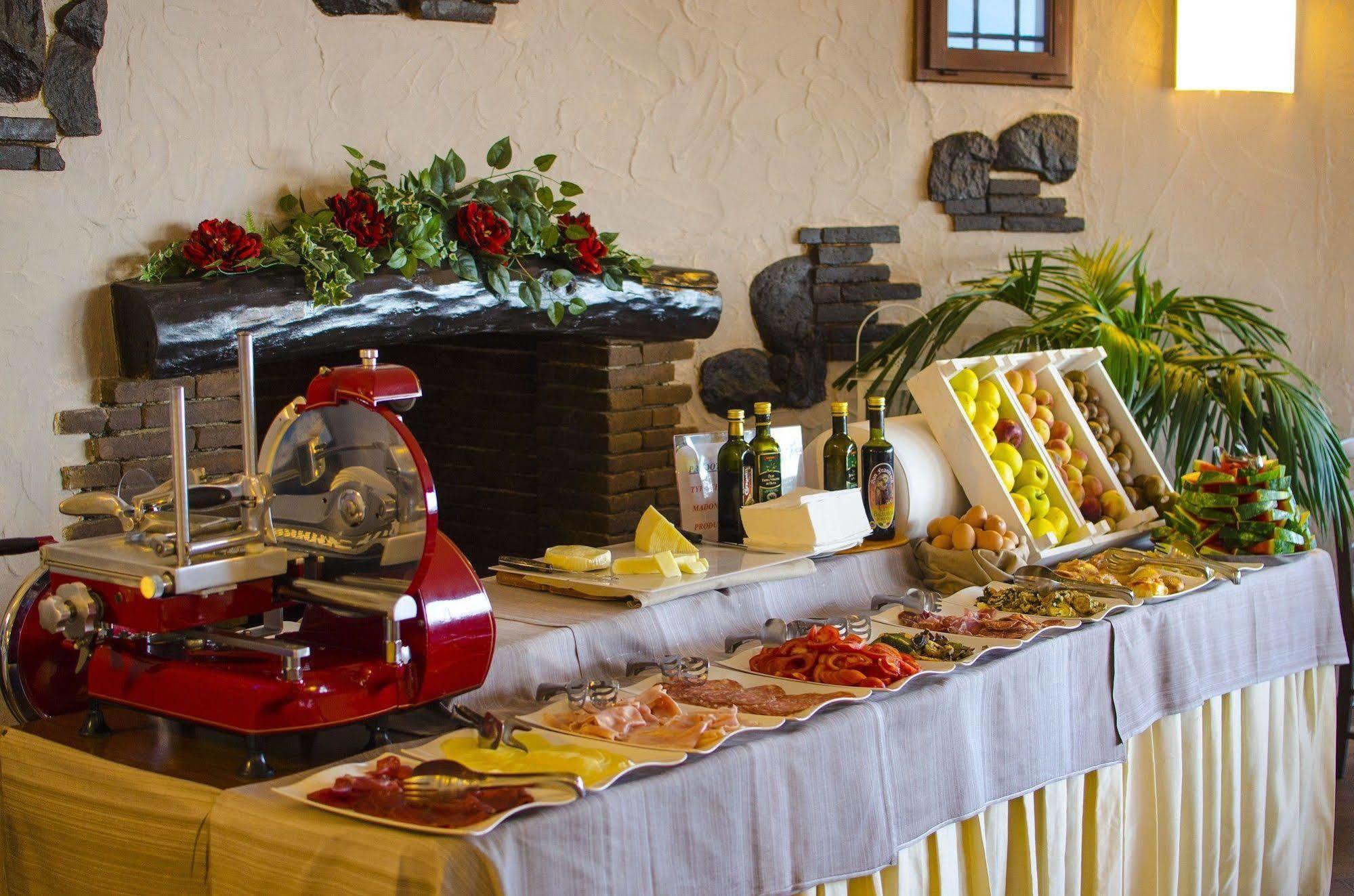 Calanica Resort Cefalù Eksteriør billede