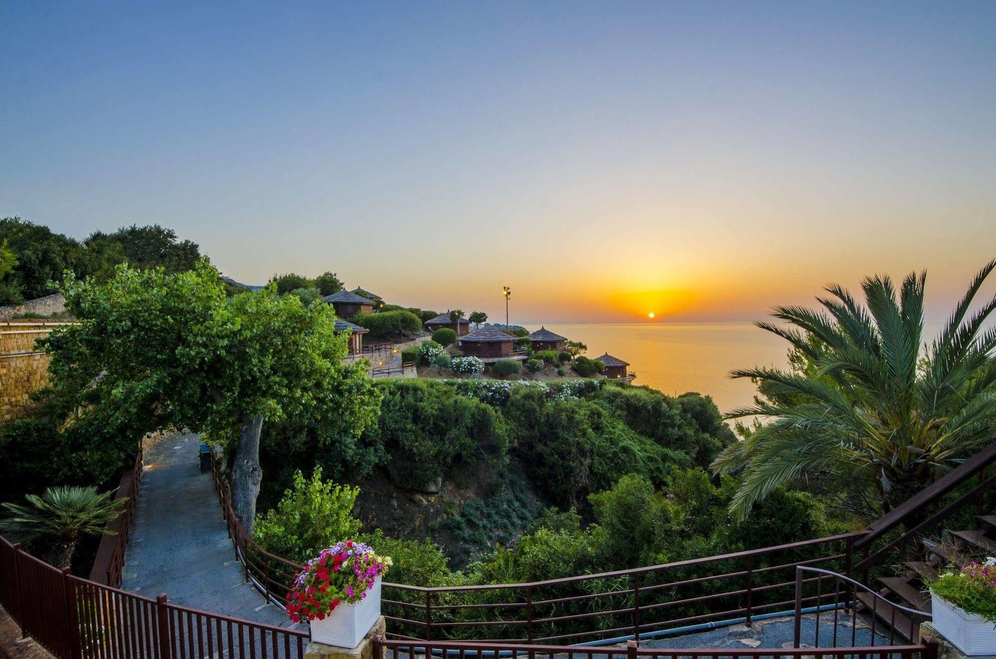Calanica Resort Cefalù Eksteriør billede