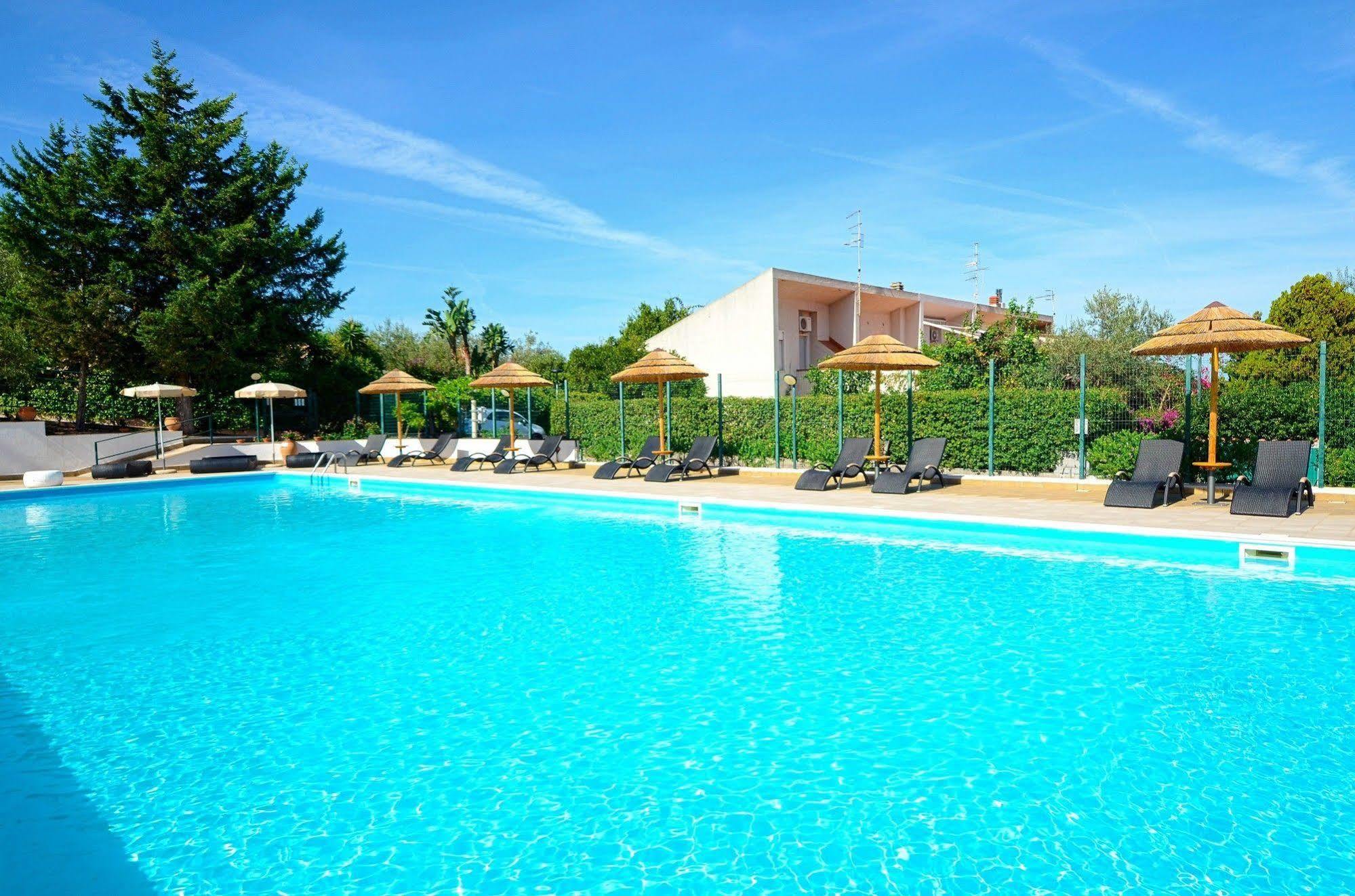 Calanica Resort Cefalù Eksteriør billede