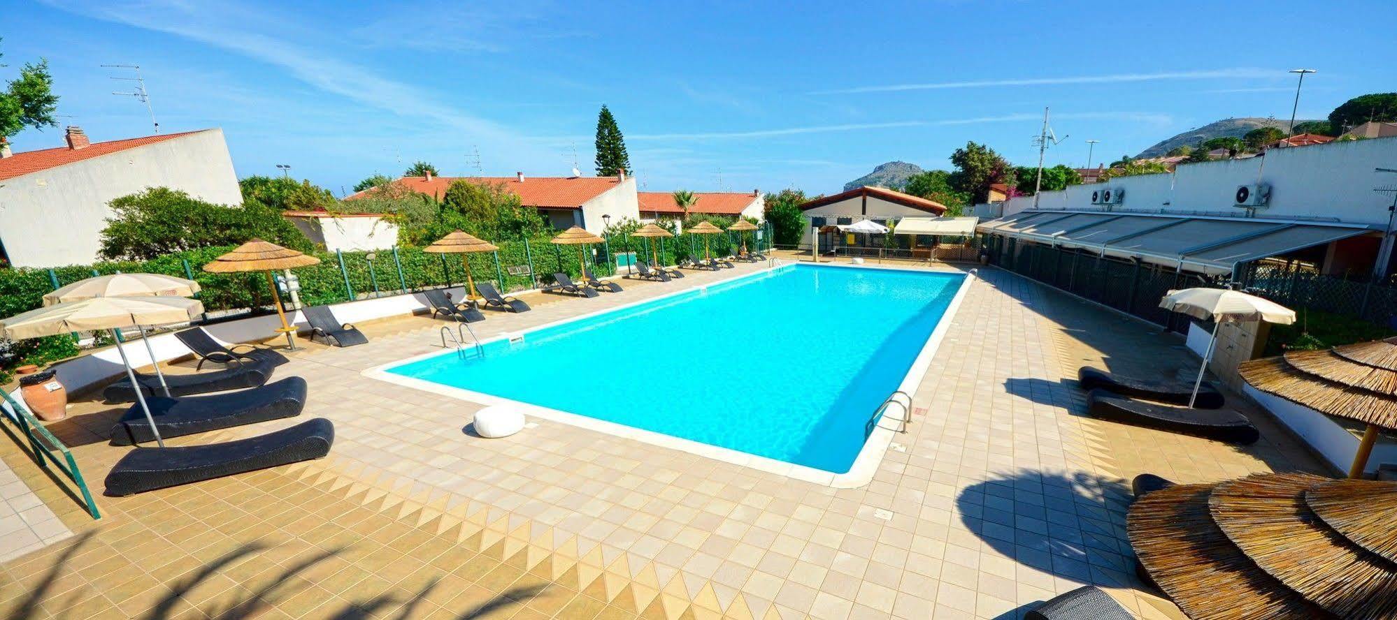 Calanica Resort Cefalù Eksteriør billede